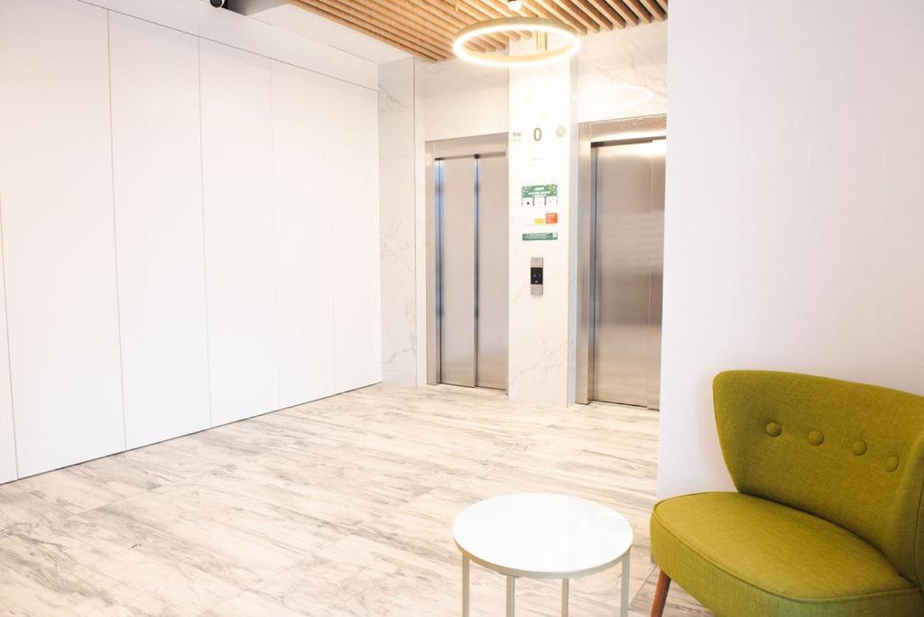 Alternativ 1 Residence ティミショアラ エクステリア 写真